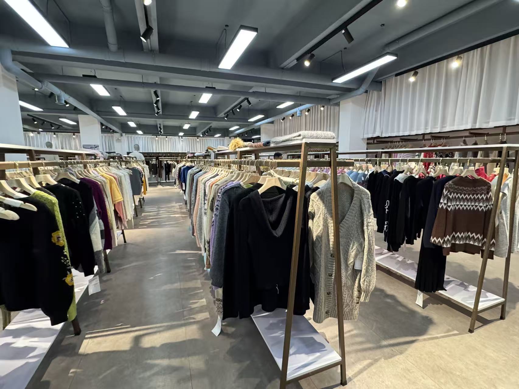 Youngsang showroom